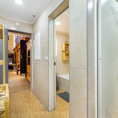 Alfama Kuta Loft Apartment Lisbon