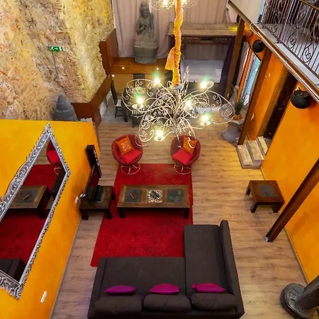 Alfama Kuta Loft * Lisbon